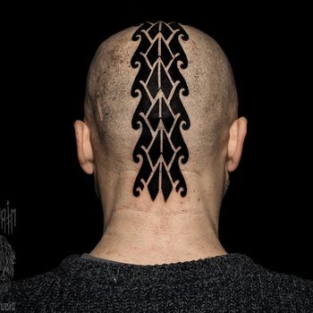 татуировка полинезия на голове