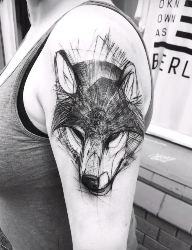 татуировка скетч волк