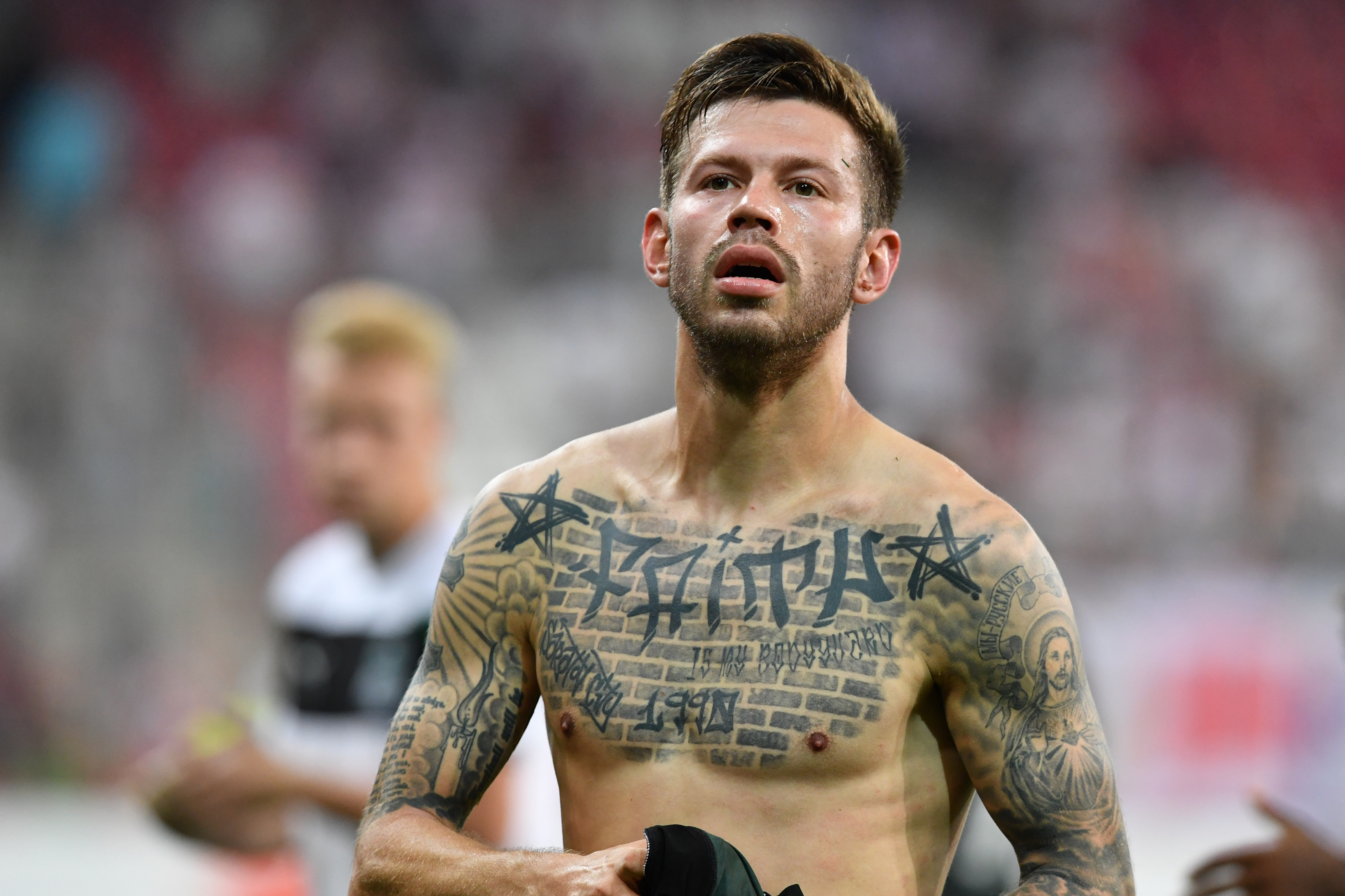 Тату Смолова на груди