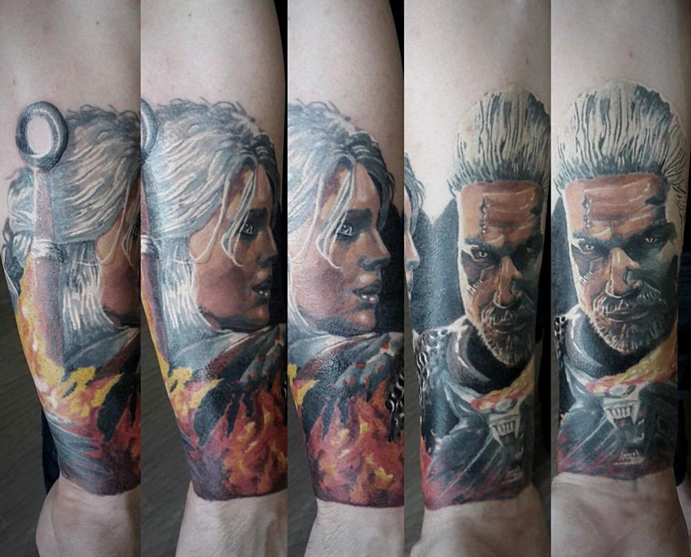 Фото татуировки с Геральтом и Цири на предплечье