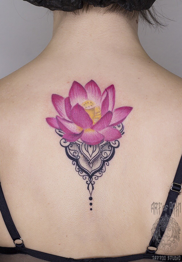 Тату цветок лотоса