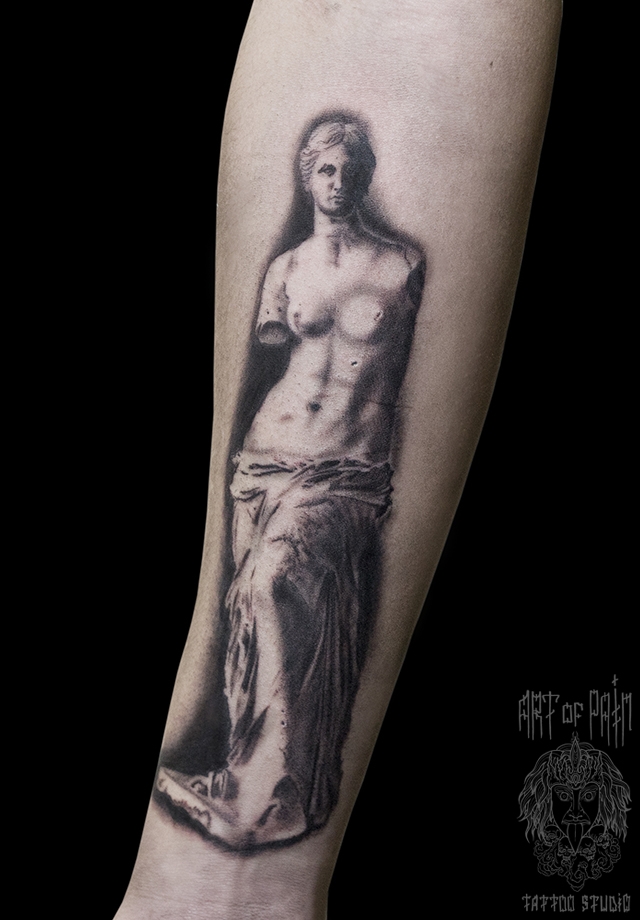 Тату в греческом стиле: Венера Милосская