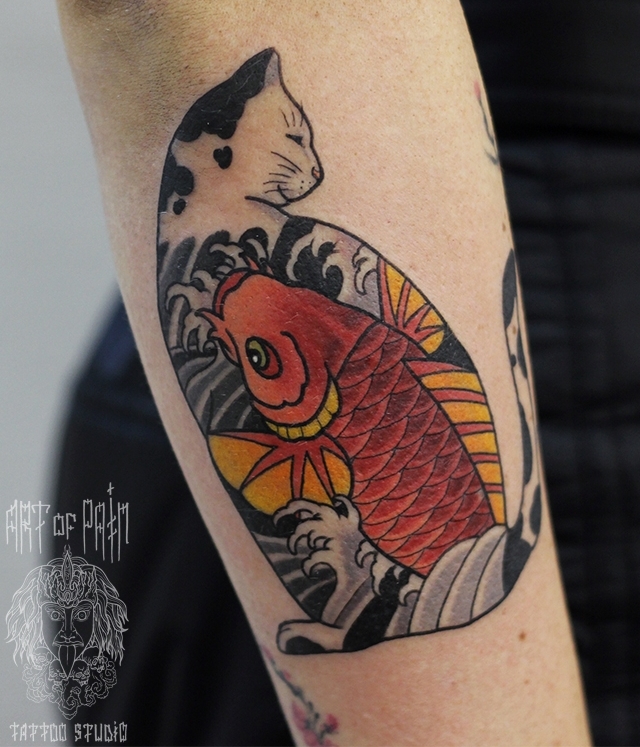 Кошка - популярная женская татуировка