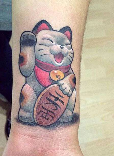 Манэки-нэко тату