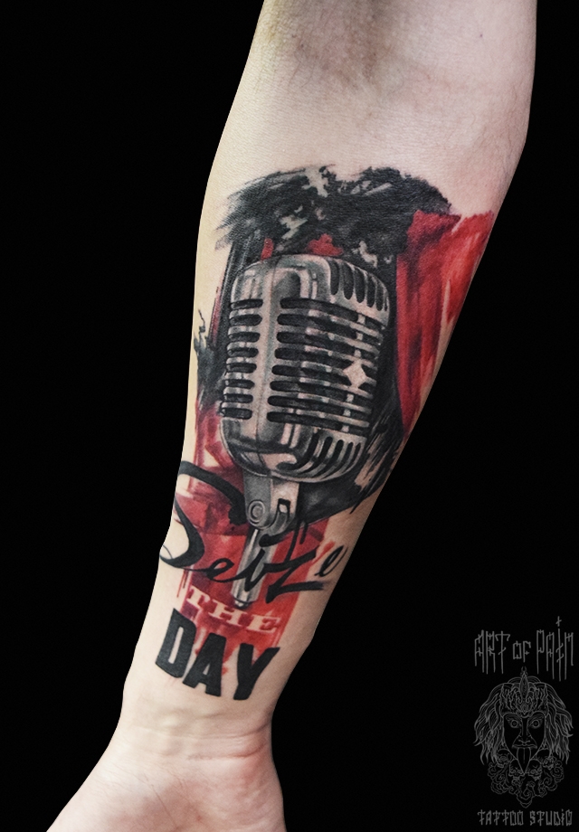 Тату микрофон