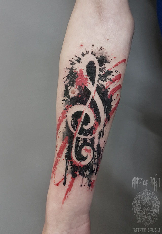 Тату скрипичный ключ