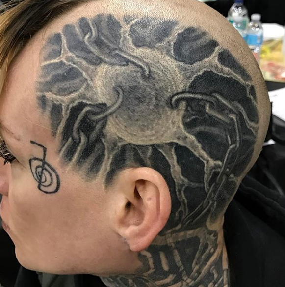 Один из самых дорогих тату мастеров - Пол Бут