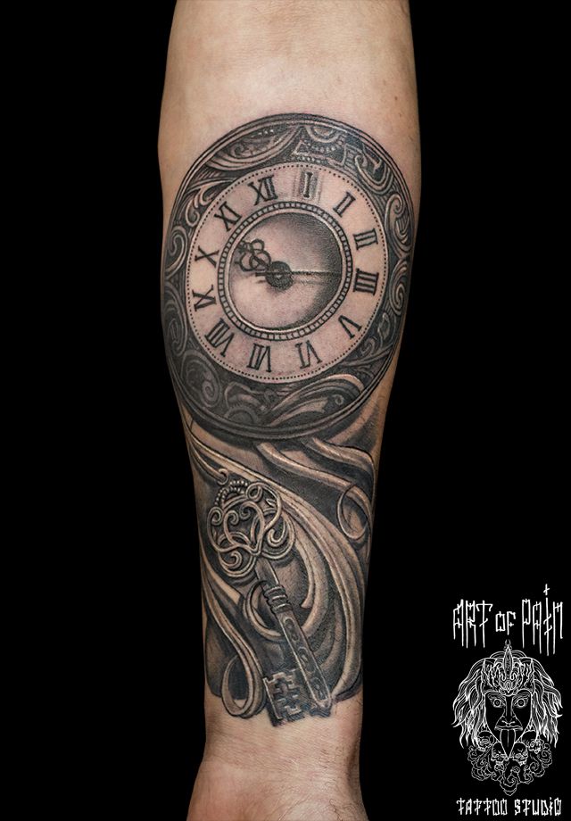 Часы, как символ скоротечности жизни