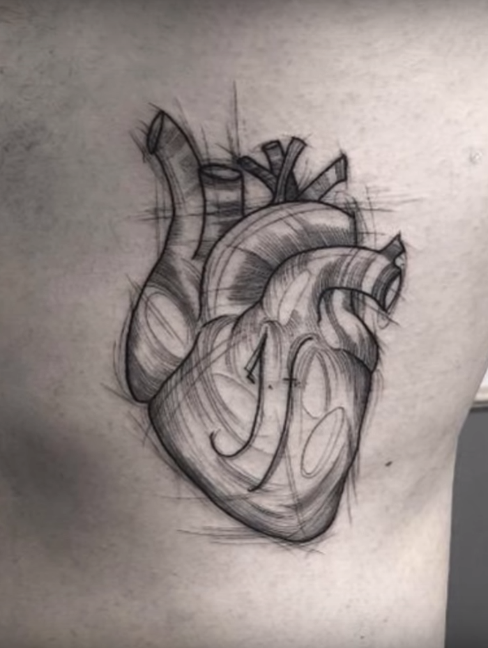 тату скетч сердце