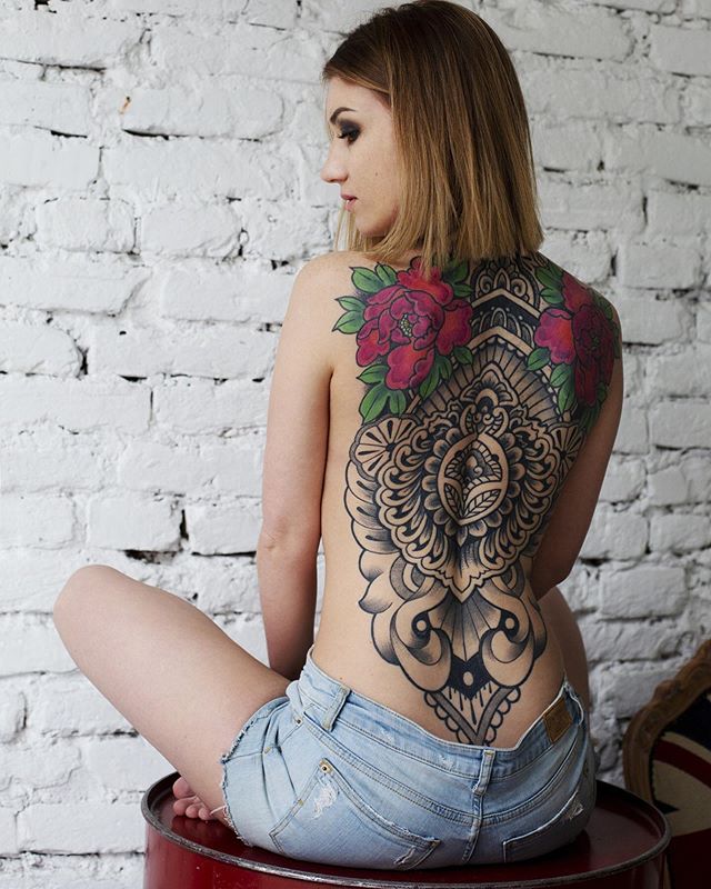 Тату в стиле барокко