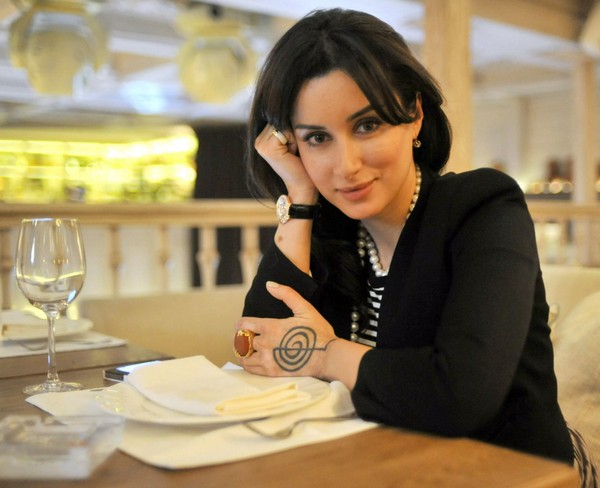 тату Канделаки на кисти