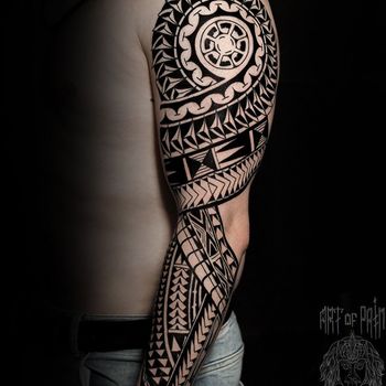полинезийская тату мужской рукав