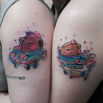 парная татуировка в стиле нью-скул