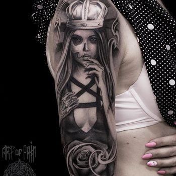 тату в стиле чикано у девушки