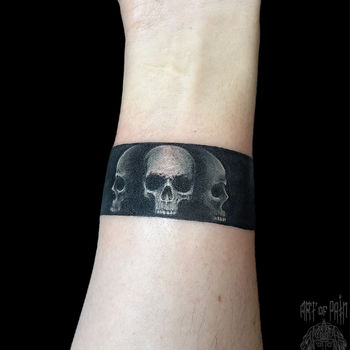 тату на запястье у мужчины