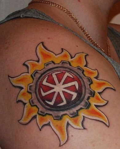 Фото татуировки со звездой Лады для мужчин