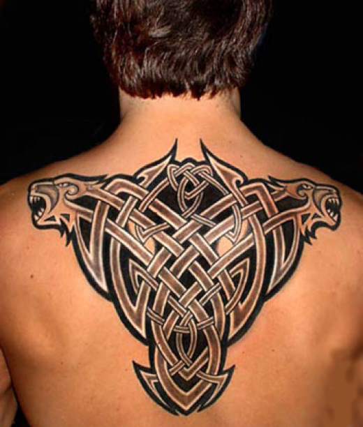 Татуировка – кельтский лабиринт