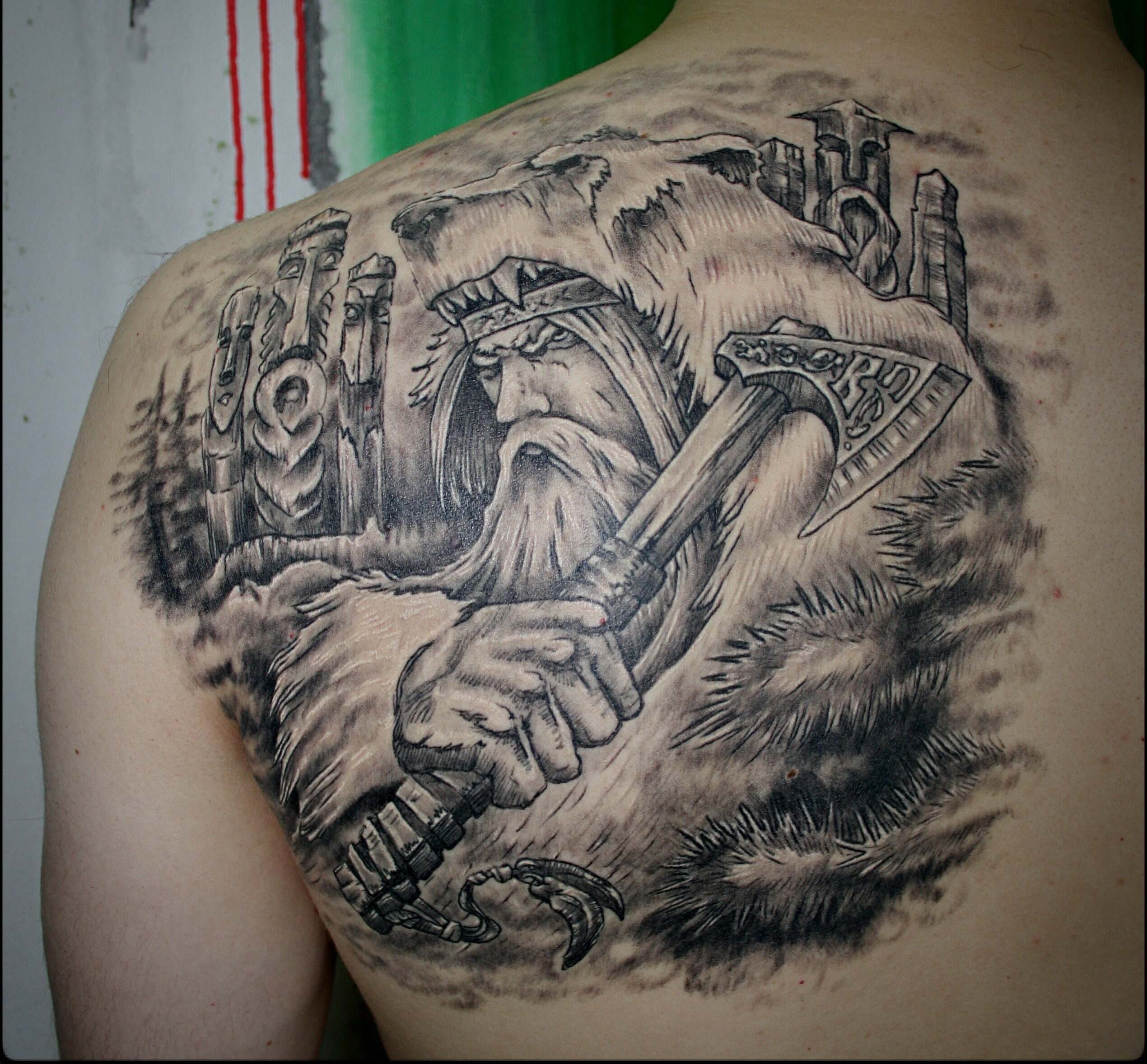 Славянская тематика: татуировки для мужчин и значение древних рун