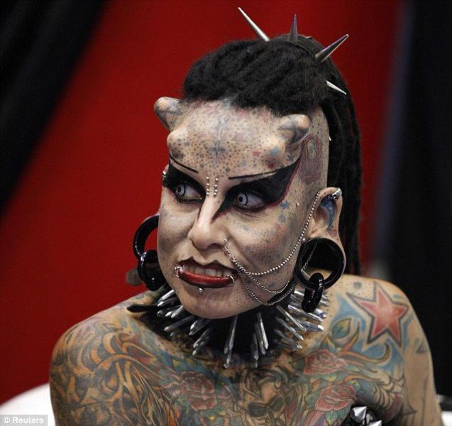 ТОП-10 самых татуированных людей мира