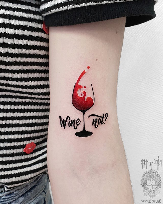 Wine-ing: татуировки для любителей вина