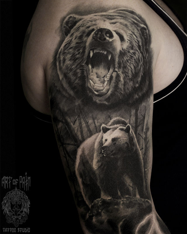 Татуировка мужская реализм на плече два медведя - мастер Александр Pusstattoo 4566