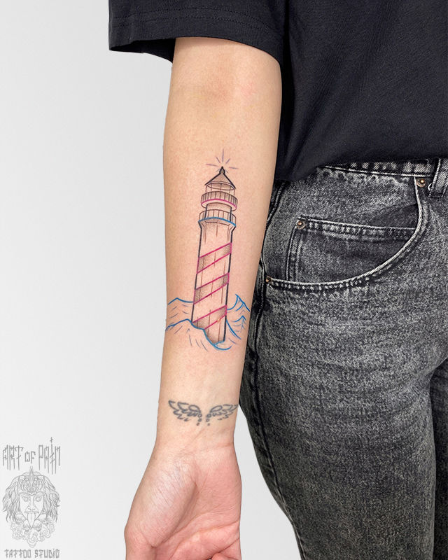 Татуировка женская графика на предплечье маяк – Мастер тату: Максим Север