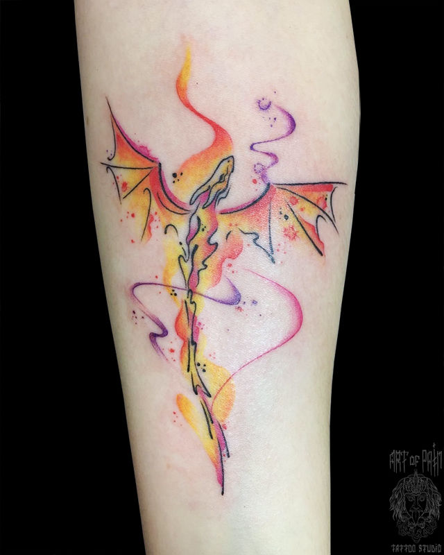 Татуировка женская акварель на предплечье дракон – Мастер тату: Анастасия Родина