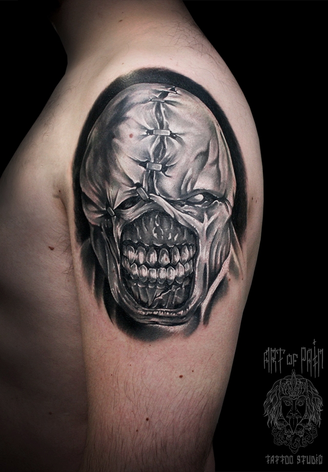 татуировка мужская хоррор на плече зомби с зубами – Мастер тату: 