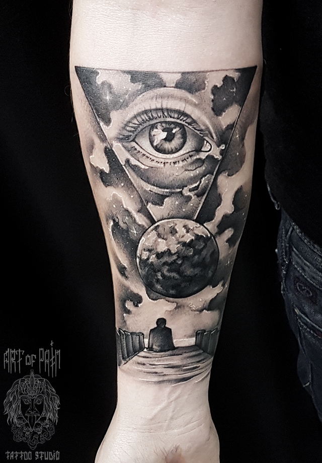 Татуировка мужская black&grey на предплечье всевидящее око – Мастер тату: 