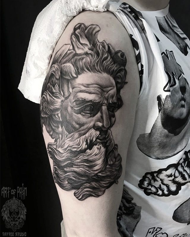 Татуировка мужская реализм на плече Посейдон – Мастер тату: 