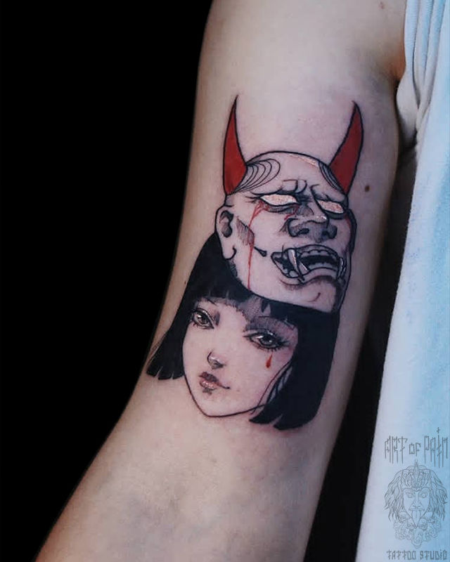 Татуировка женская графика на руке девушка и маска – Мастер тату: 