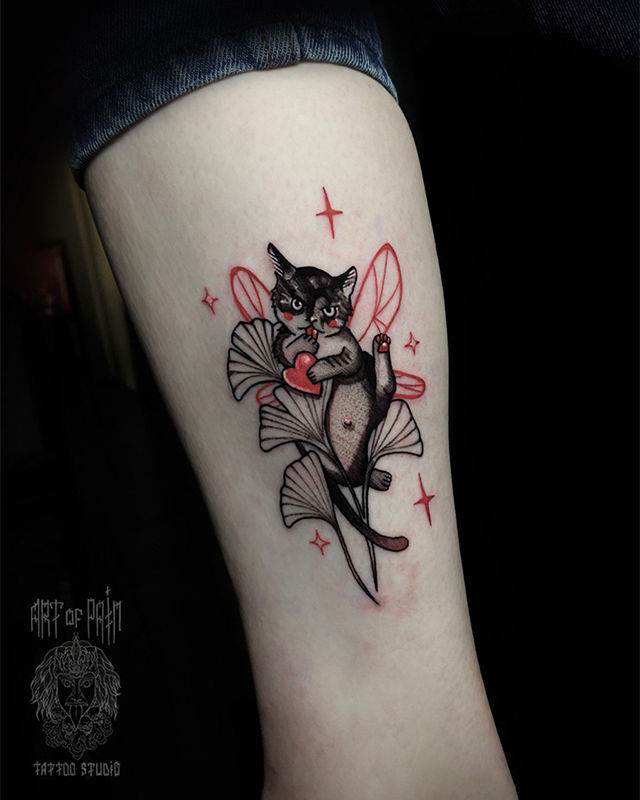 Татуировка женская графика на ноге кот – Мастер тату: Кирилл Плотников