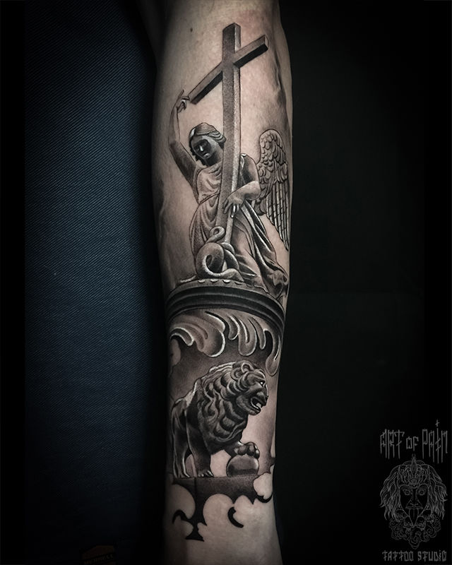 Татуировка мужская чикано на руке ангел – Мастер тату: Анастасия Юсупова