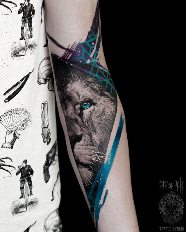 Татуировка мужская реализм и акварель на предплечье лев – Мастер тату: Александр Pusstattoo