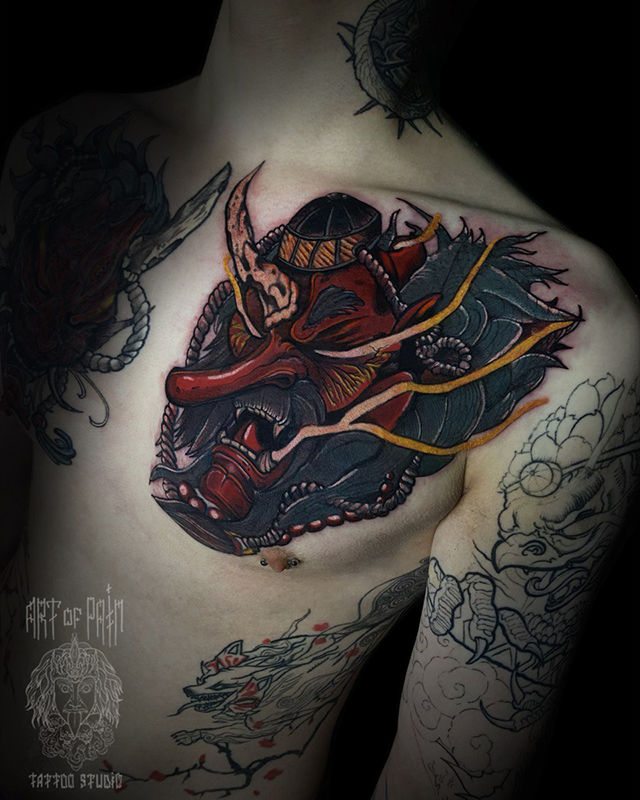 Татуировка мужская япония на груди Тенгу – Мастер тату: Кирилл Плотников