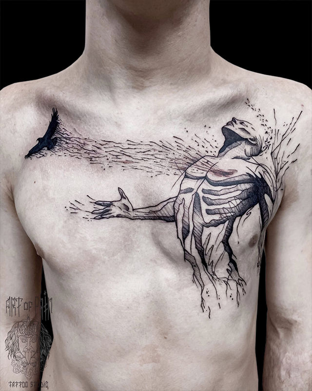 Татуировка мужская графика на груди человек и птица – Мастер тату: Мария Котова