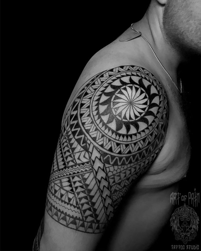 Татуировка мужская полинезия на плече орнамент – Мастер тату: 