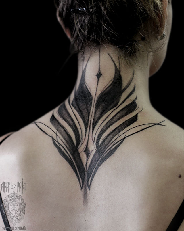 Татуировка женская графика на шее абстрактный узор – Мастер тату: 