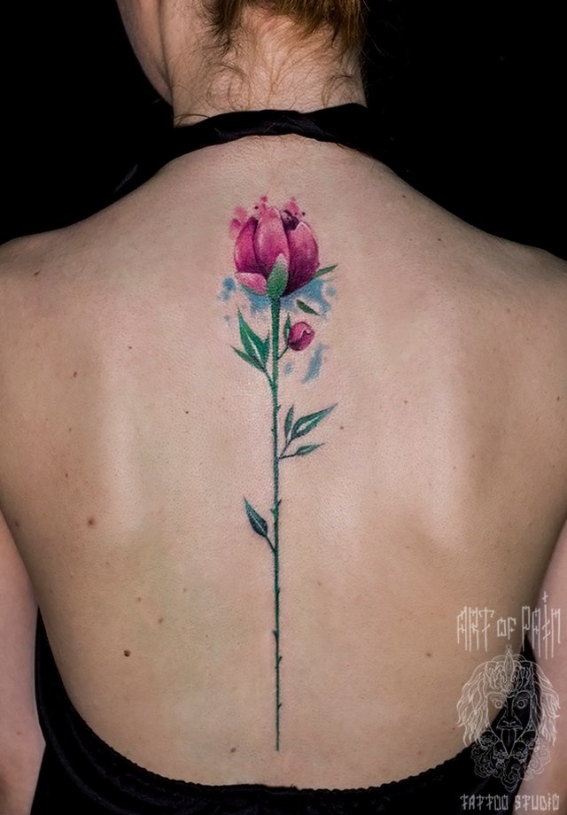  Татуировка женская акварель на спине цветок – Мастер тату: 