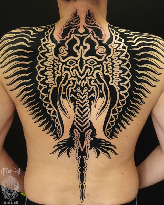 Татуировка мужская графика на спине монстр – Мастер тату: 