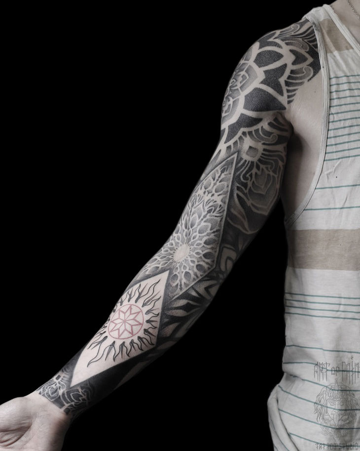 Татуировка мужская орнаментал тату-рукав мандалы и узоры – Мастер тату: Надежда Полякова