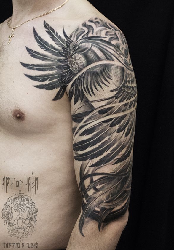 Татуировка мужская Black&Grey на плече перья – Мастер тату: 
