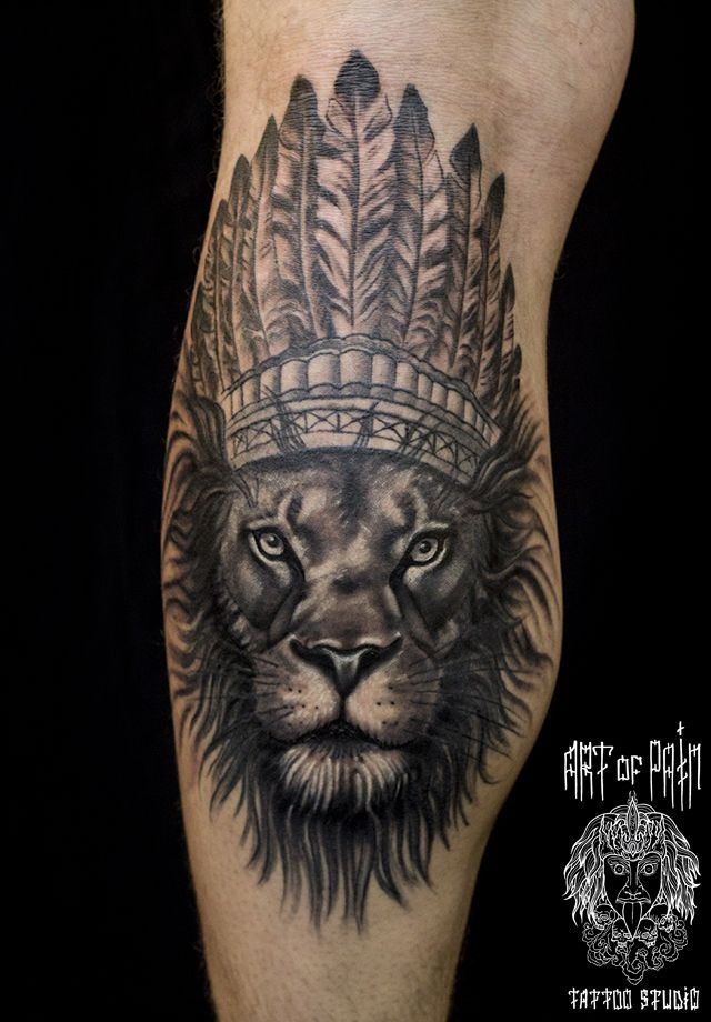 Татуировка мужская Black&Grey на икре лев – Мастер тату: 