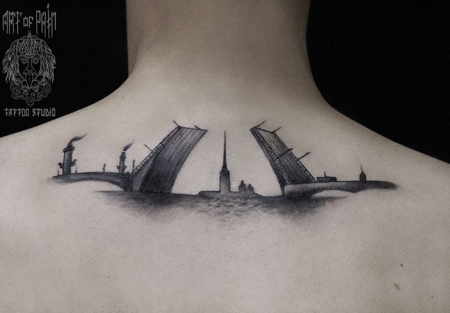 Татуировка мужская Black&Grey на спине мост – Мастер тату: 