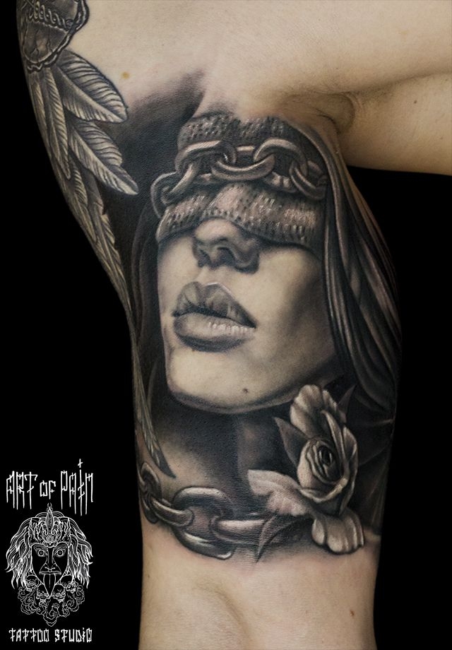Татуировка мужская Black&Grey на бицепсе женский портрет – Мастер тату: 