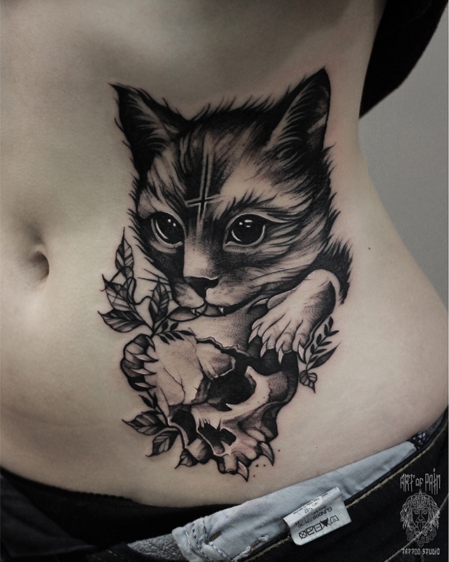 Татуировка женская графика на боку котик – Мастер тату: 