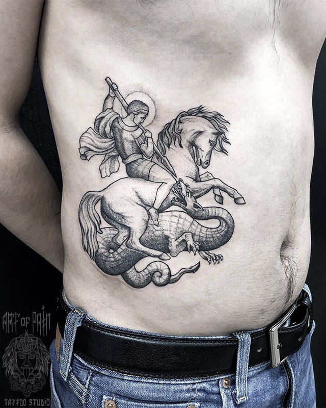 Татуировка мужская графика на боку Георгий победоносец и дракон – Мастер тату: Мария Котова