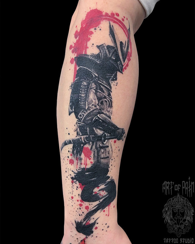 Татуировка мужская графика на предплечье самурай – Мастер тату: Анастасия Родина