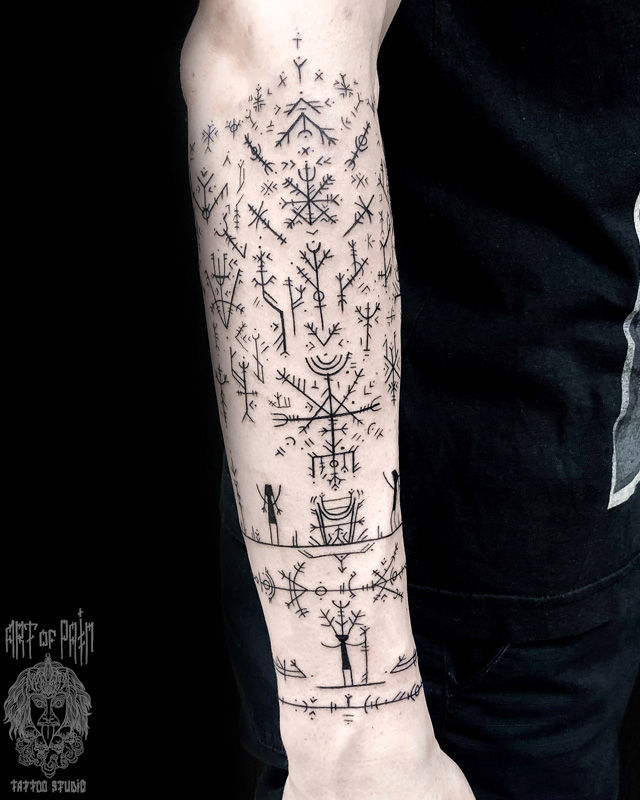 Татуировка мужская графика на предплечье кельтский орнамент – Мастер тату: Мария Котова