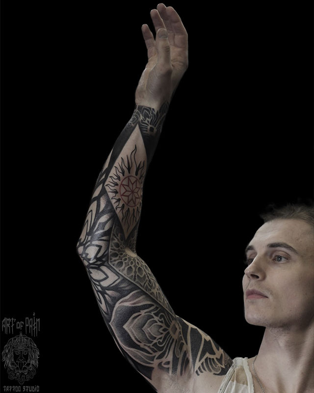 Татуировка мужская орнаментал тату-рукав мандалы и узоры – Мастер тату: Надежда Полякова